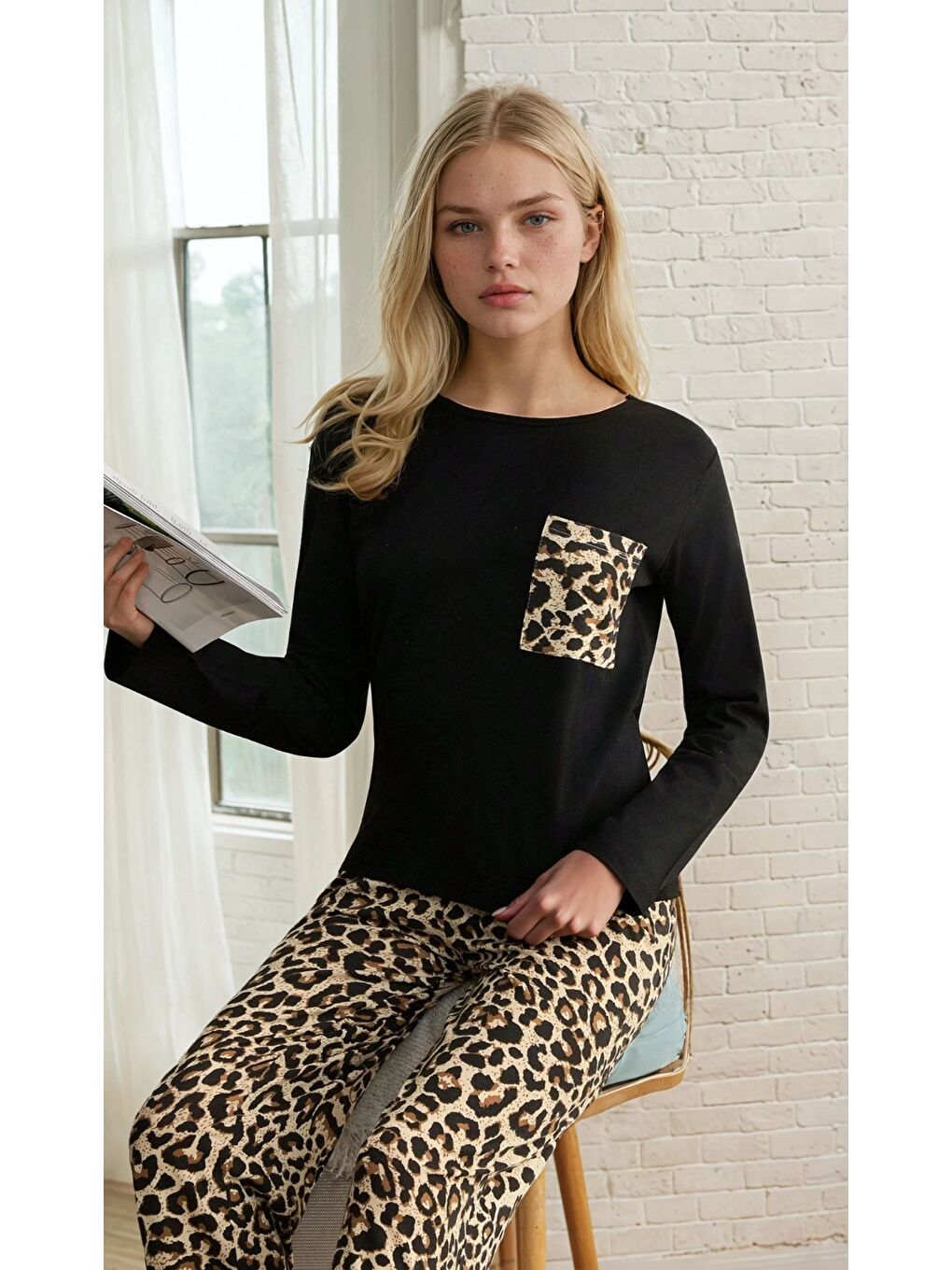 Siyah Leopar Desenli Kadın Pijama Takımı-1