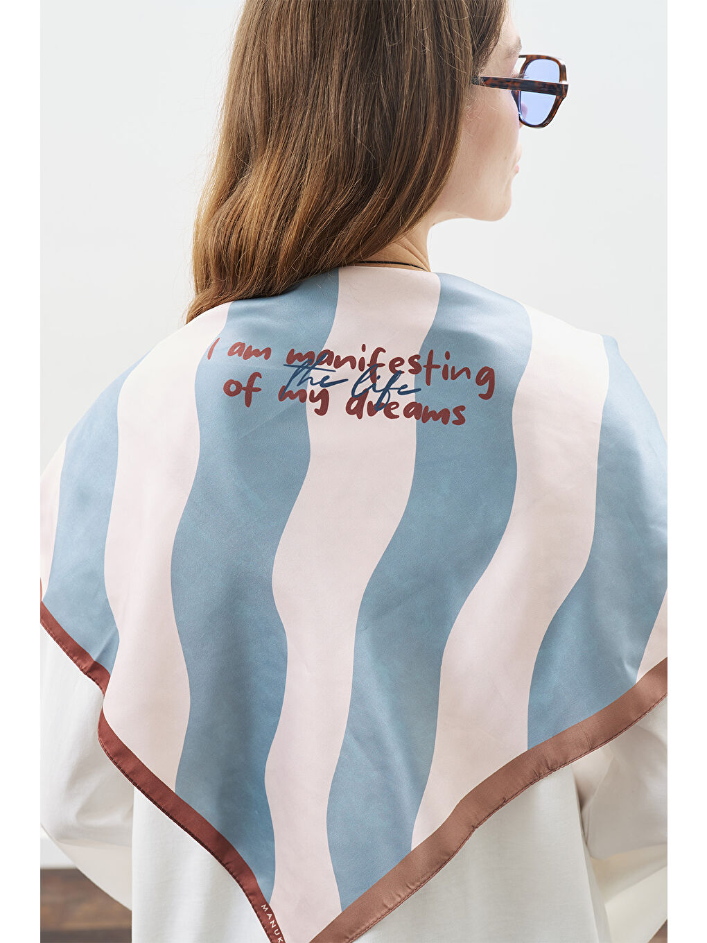 Mavi Desenli Orta Boy Saten Fular Dream-1