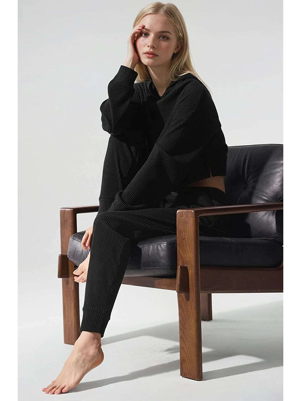 Siyah Modal Kumaş Ribana Detay Eşofman Takımı