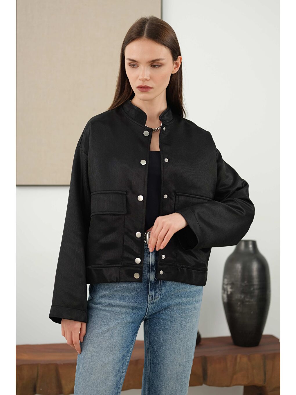 Broş Detaylı Bomber Ceket Siyah-1