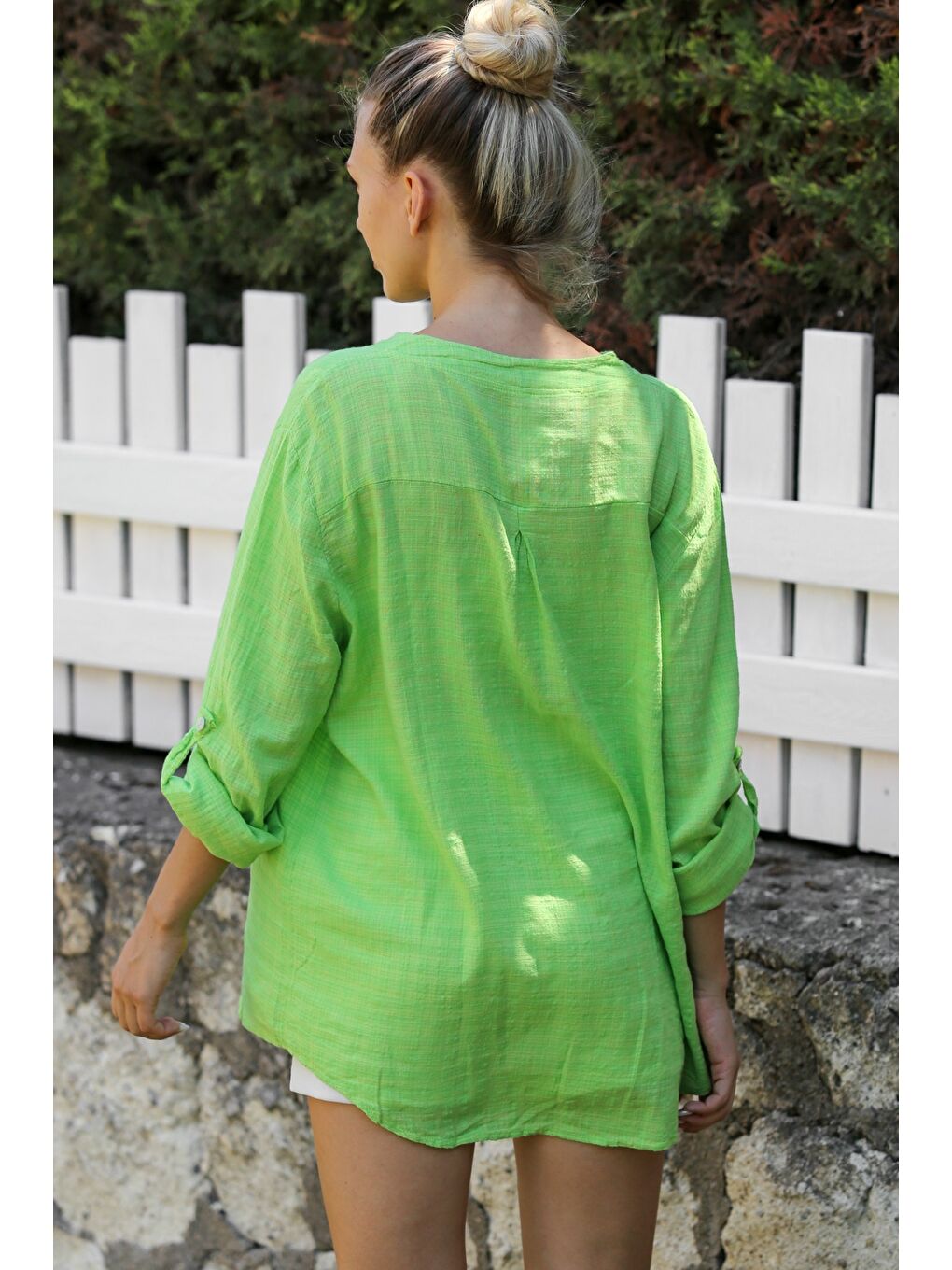 Fıstık Yeşili Hakim Yaka Düğmeli Uzun Kollu Düğmeli Cepli Yıkamalı Dokuma Casual Pamuklu Bluz-6