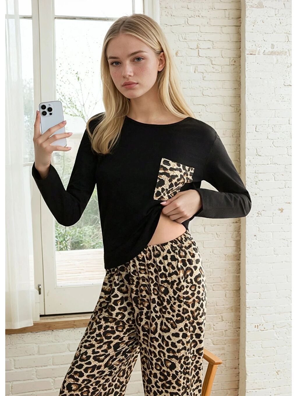 Siyah Leopar Desenli Kadın Pijama Takımı-3