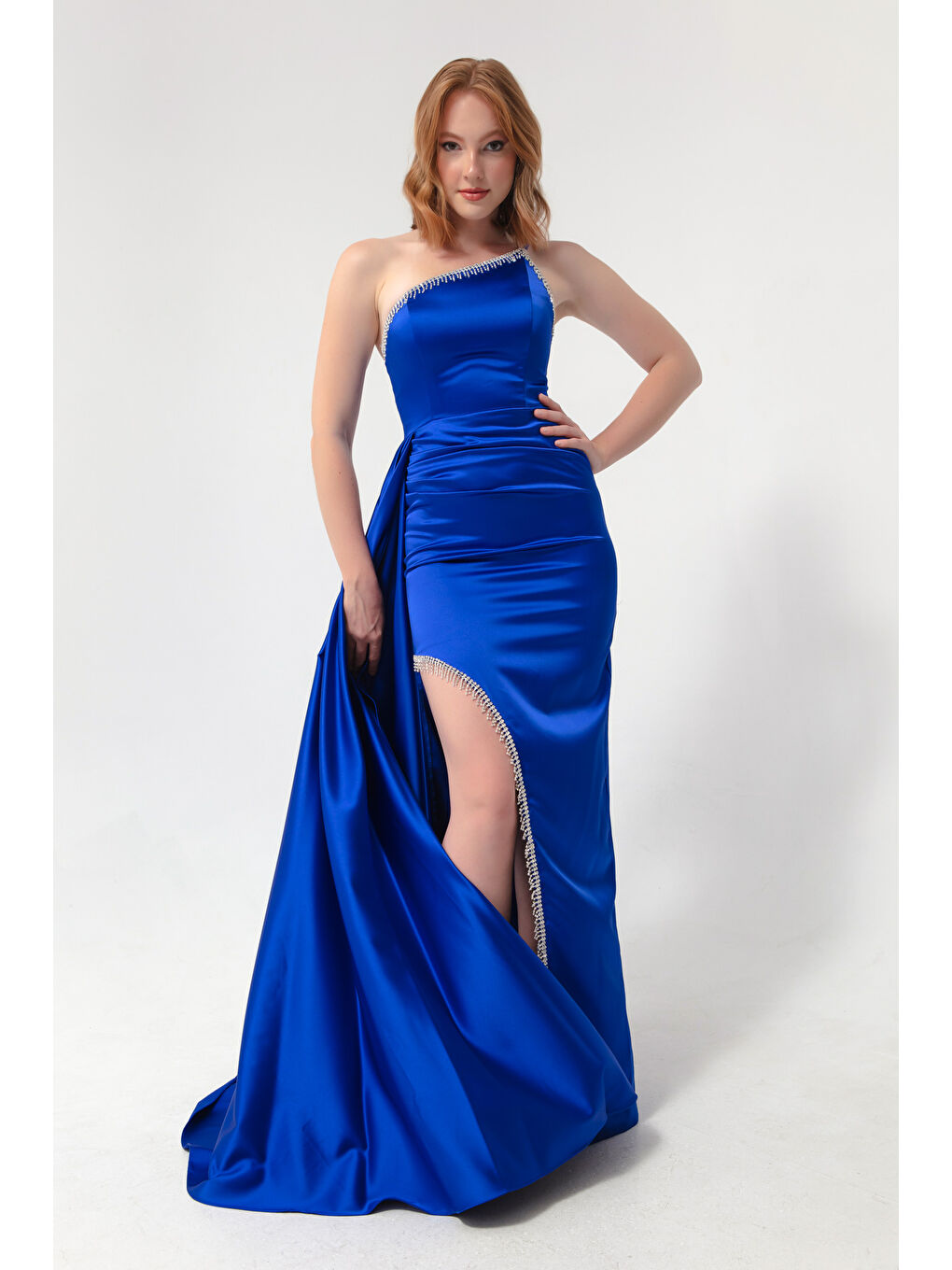 Mavi Kadın Saks Tek Omuzlu Taşlı Uzun Saten Abiye Elbise