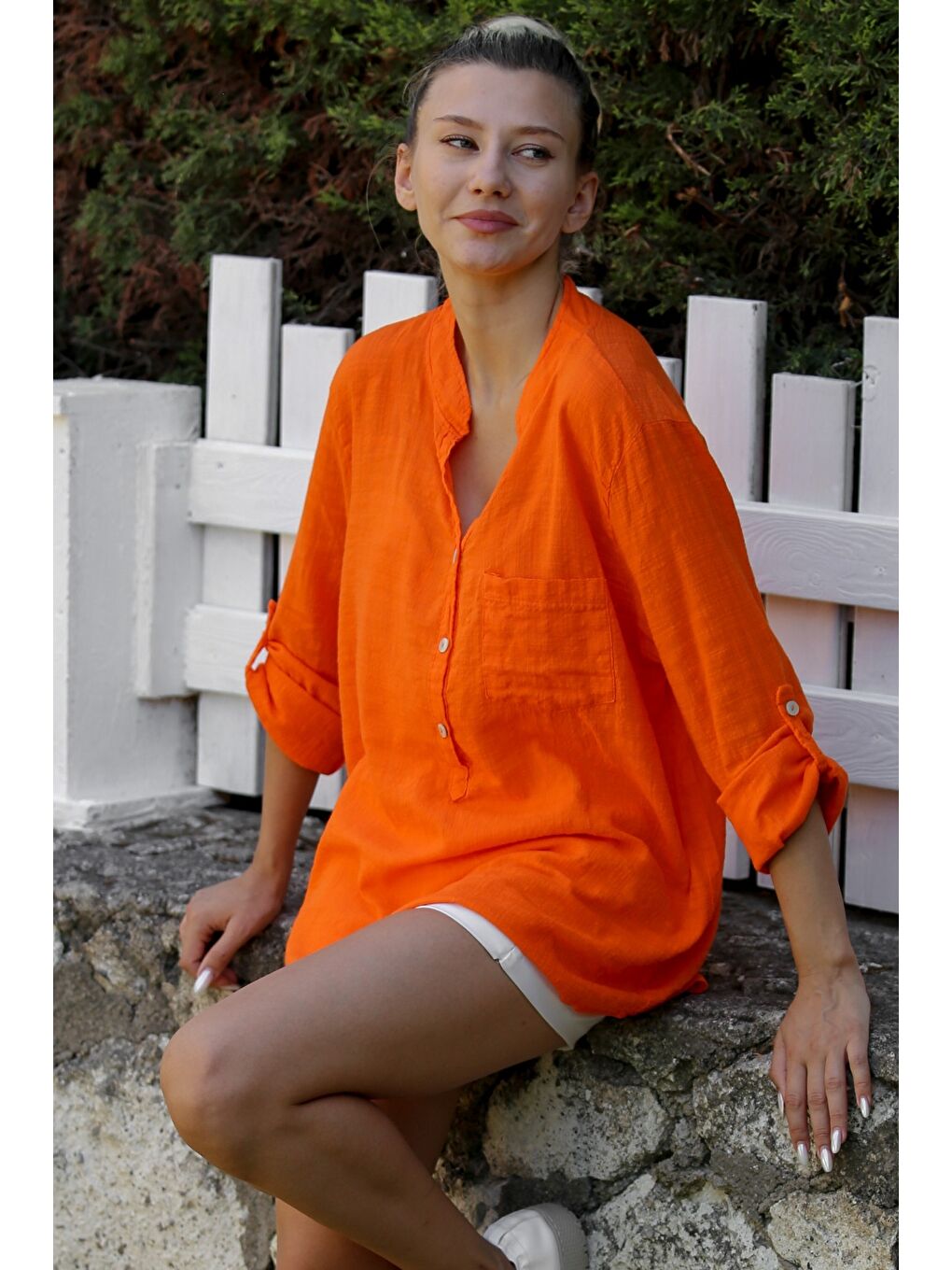 Turuncu Hakim Yaka Düğmeli Uzun Kollu Düğmeli Cepli Yıkamalı Dokuma Casual Pamuklu Bluz