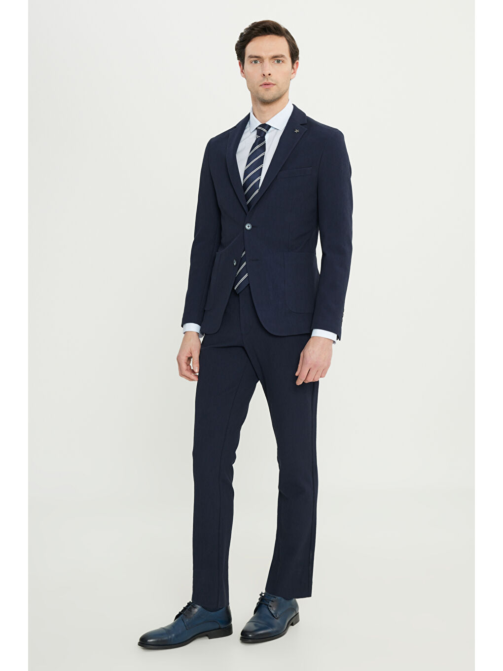 Erkek Lacivert Pamuklu Slim Fit Dar Kesim Mono Yaka Beli Bağlamalı Esnek Takım Elbise-1