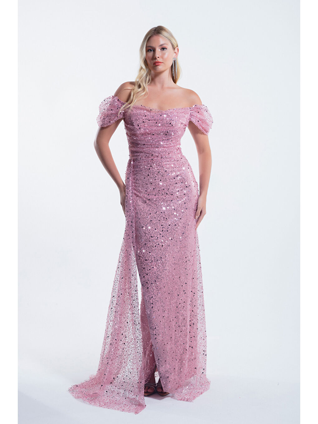 Pembe Kadın Pudra Kayık Yaka Kuyruklu Uzun Abiye Elbise-1