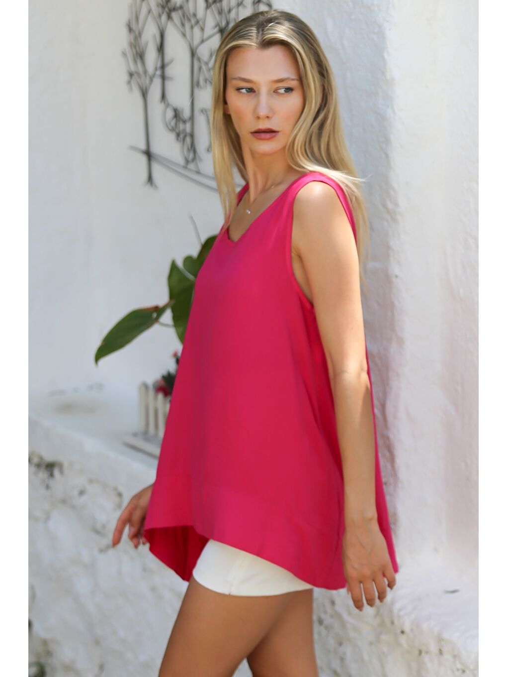 İtalyan Pembe Havuz Yaka Kolsuz Etek Ucu Oval Arkası Uzun Dokuma Casual Bluz-1