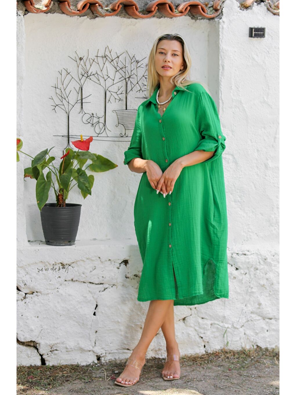 Yeşil Gömlek Yaka Düğmeli Uzun Kollu Çift Cepli Yıkamalı Dokuma Casual Müslin Elbise-2