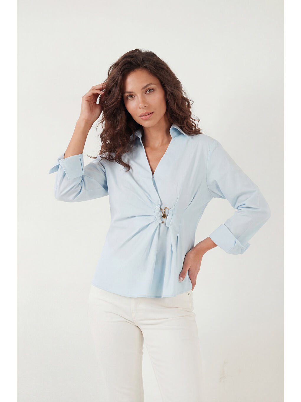 Mavi % 100 Pamuk Slim Fit Toka Detaylı Uzun Kollu Kadın Gömlek 6778317-3