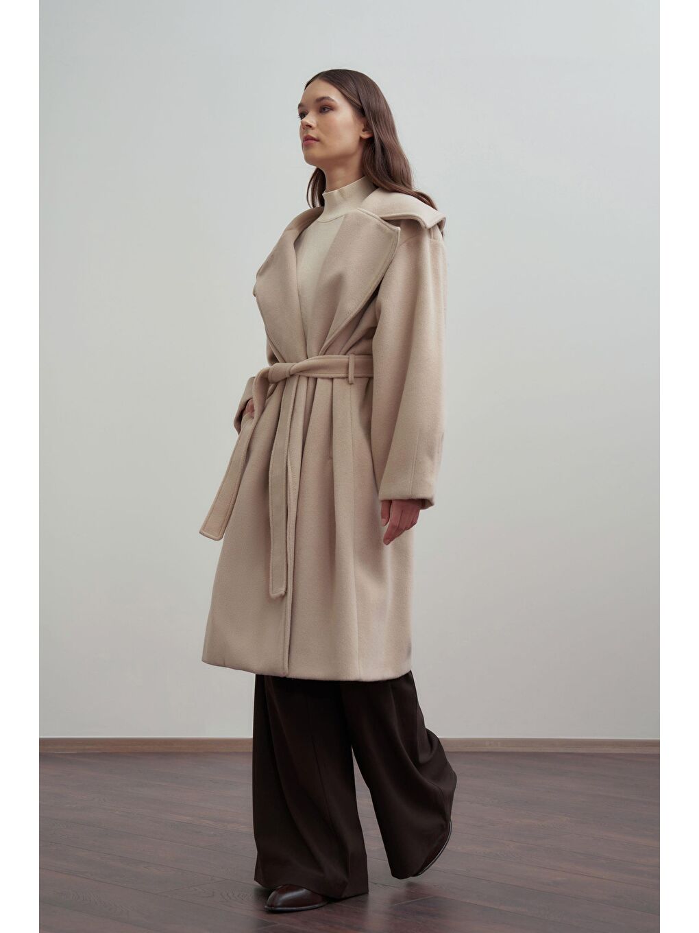 Bej-Oversize Kuşaklı Kaşe Kaban-1