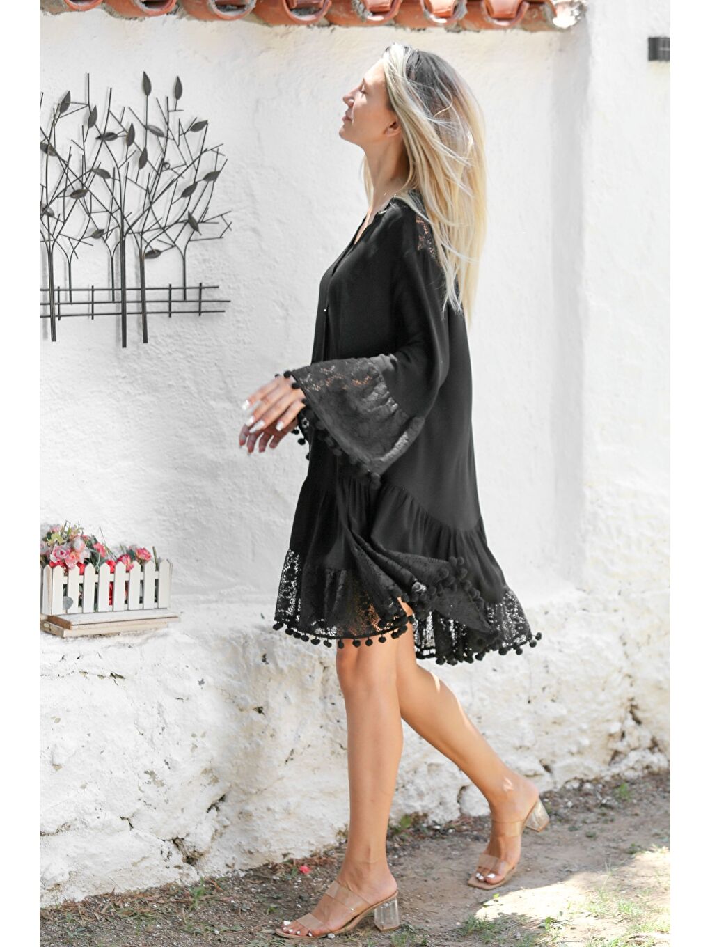Siyah Hakim Yaka Dantelli Kol Düğmeli Etek Ucu Dantelli Dokuma Casual Elbise-6