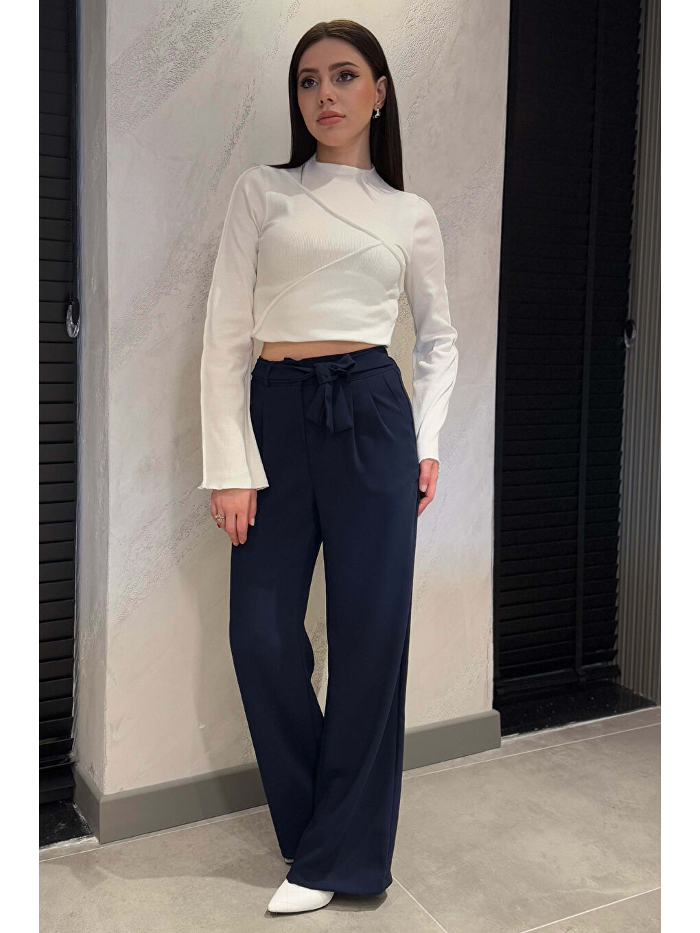 Lacivert Kadın Yüksek Bel Pileli Kuşaklı Palazzo Pantolon-1