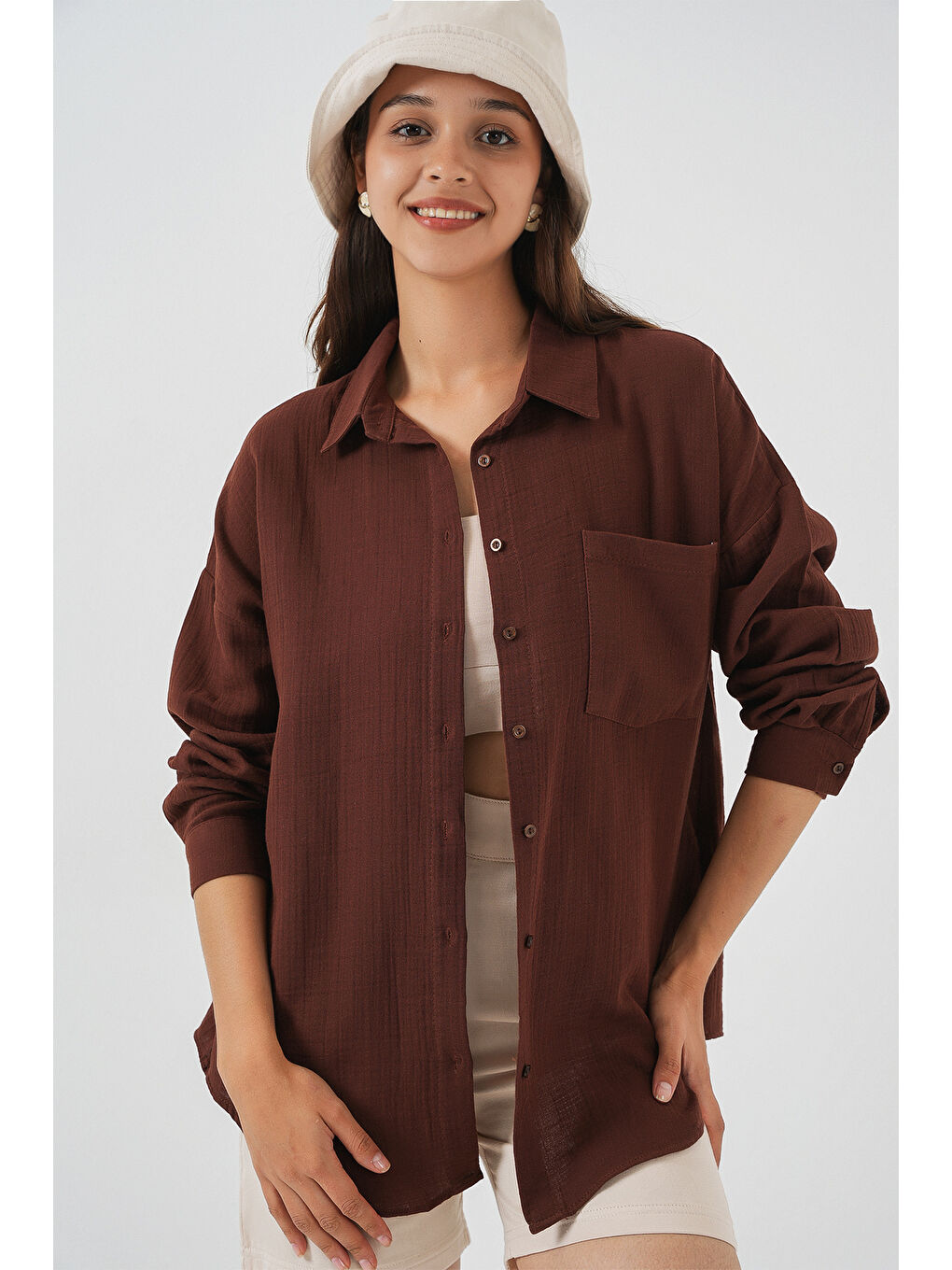 Kadın Tek Cepli Oversize Müslin Gömlek 20353 - Kahverengi