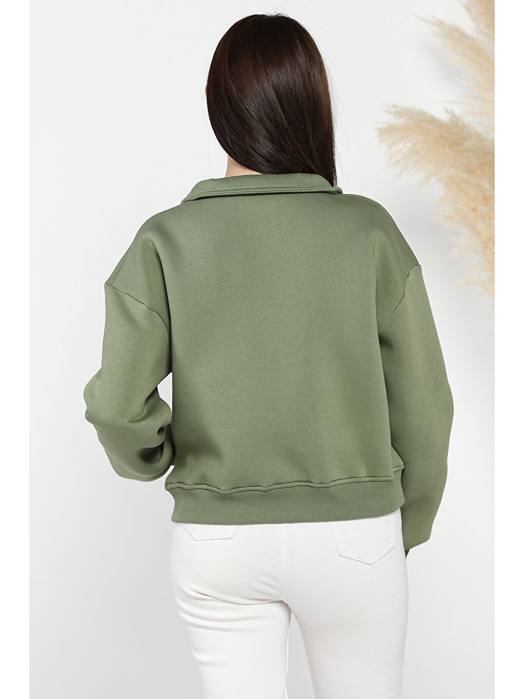 Haki Dik Yaka Yarım Fermuarlı Şardonlu Kadın Sweatshirt-2