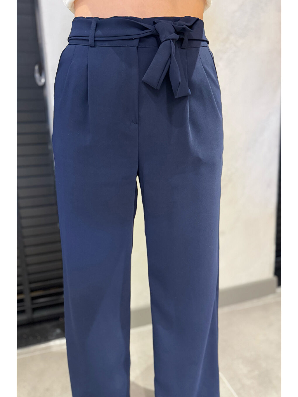 Lacivert Kadın Yüksek Bel Pileli Kuşaklı Palazzo Pantolon-2