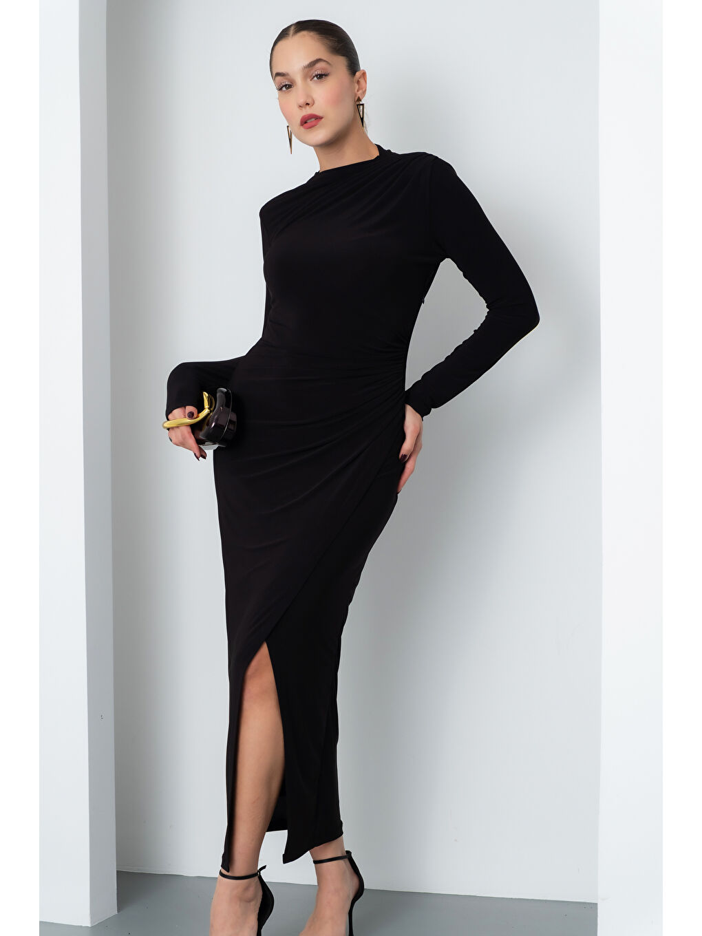 Kadın Siyah Uzun Kol Drapeli Uzun Elbise-1