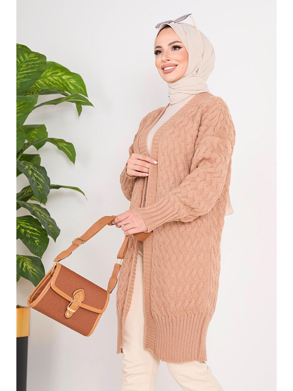 Bej Ceket Yaka Kadın Vizon Triko Hırka - 23104