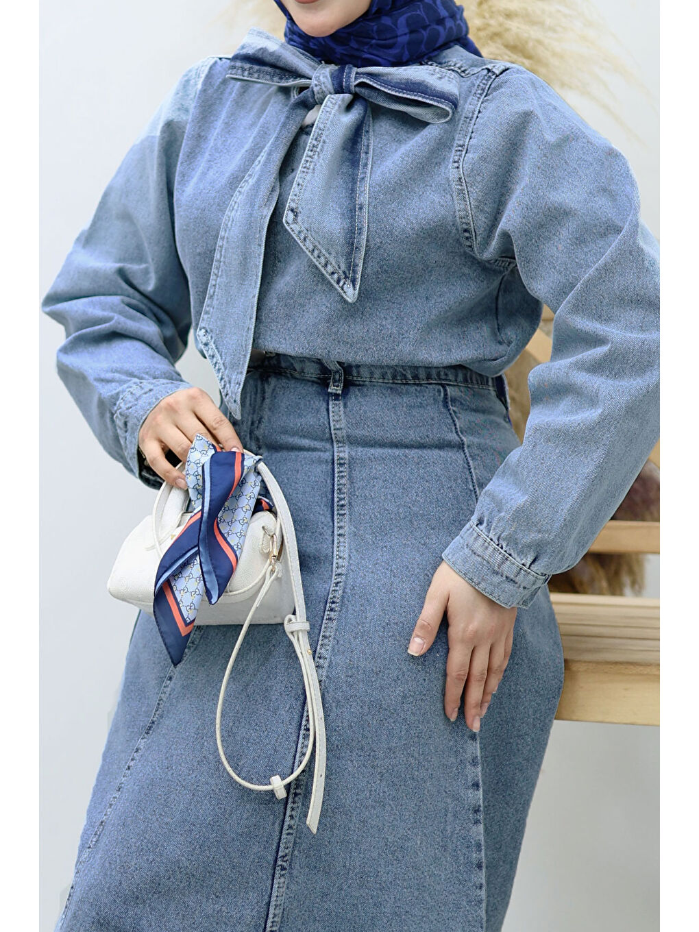 Yakası Bağlamalı Etekli Jean Takım TSD260135 Açık Mavi-3