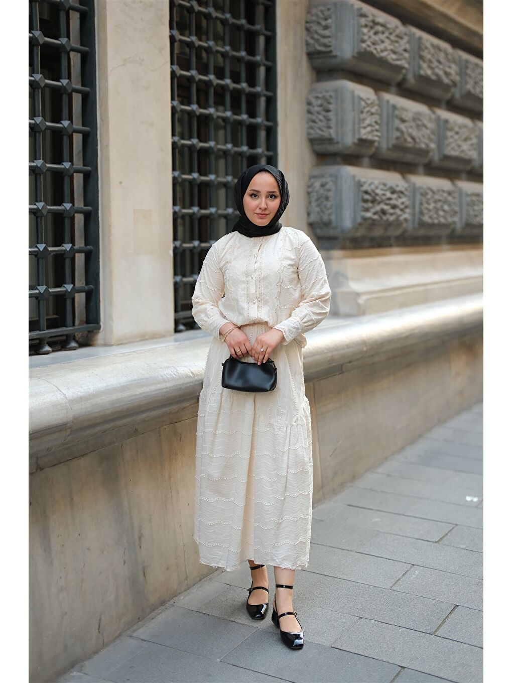 Ekru Kadın Güpür Detaylı Takım Krem-3