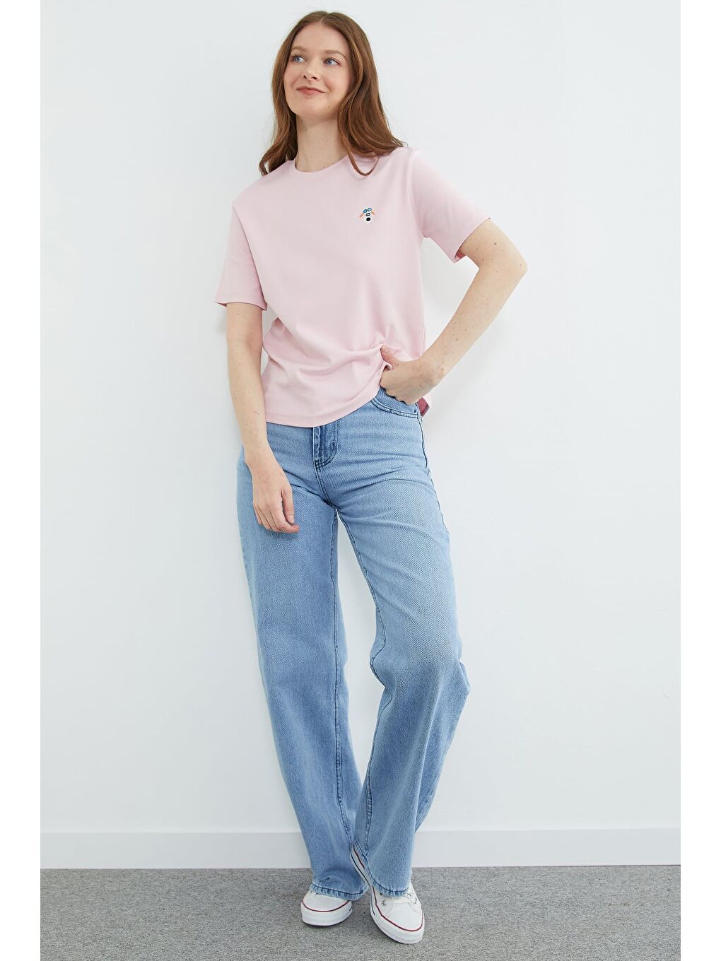 Pembe Köpek Nakışlı Bisiklet Yaka Tişört-3