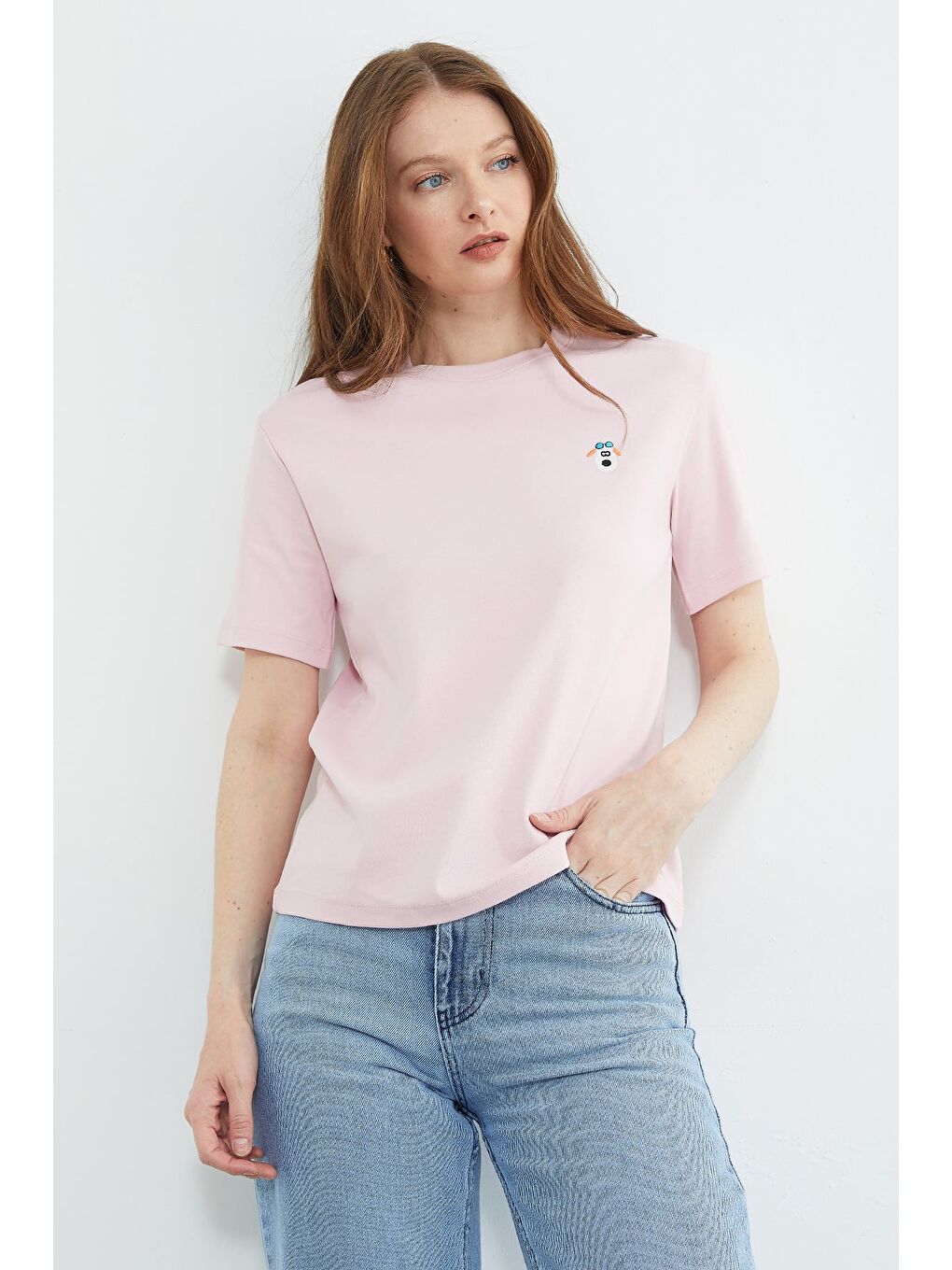 Pembe Köpek Nakışlı Bisiklet Yaka Tişört-4