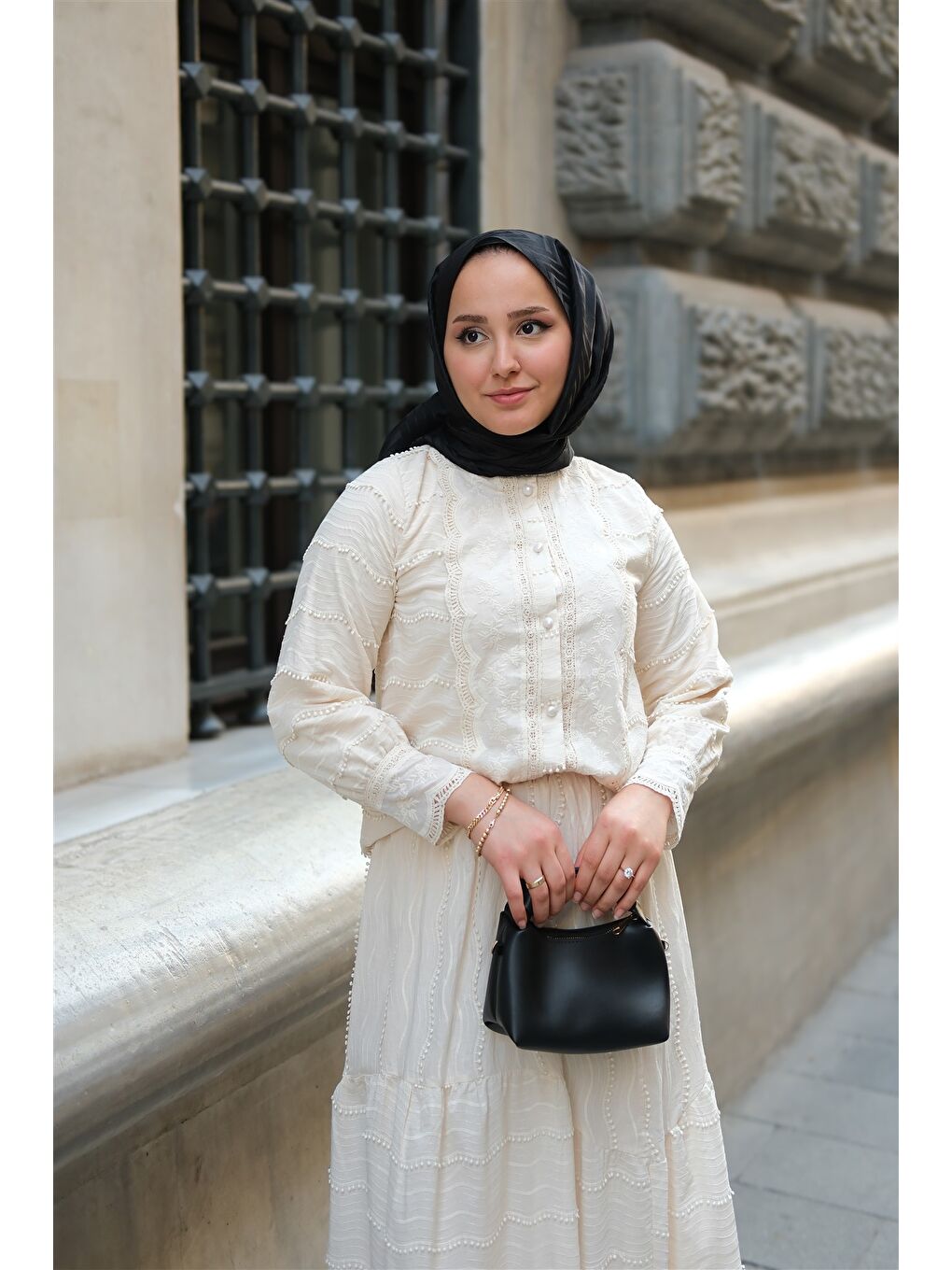 Ekru Kadın Güpür Detaylı Takım Krem-4