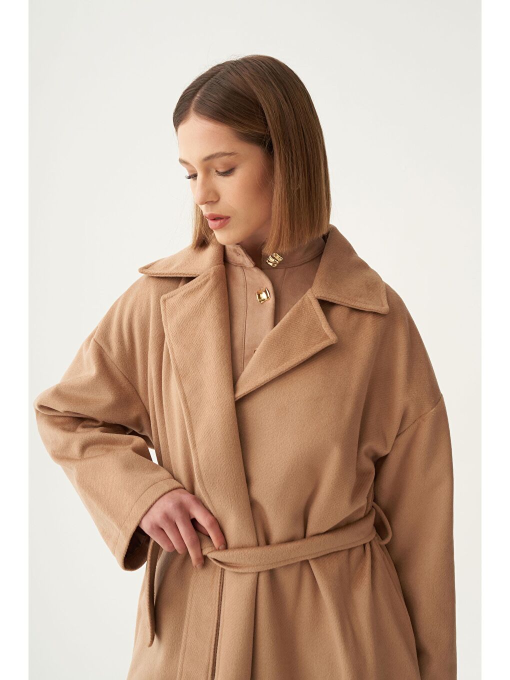 Koyu Bej-Kruvaze Yaka Kuşaklı Kaşe Kaban-3