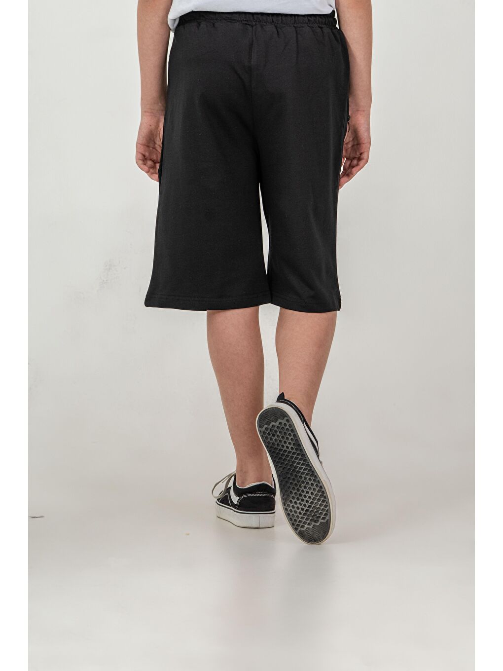 Siyah Sport Baskılı Cepler Fermuarlı Erkek Çocuk Şort-3