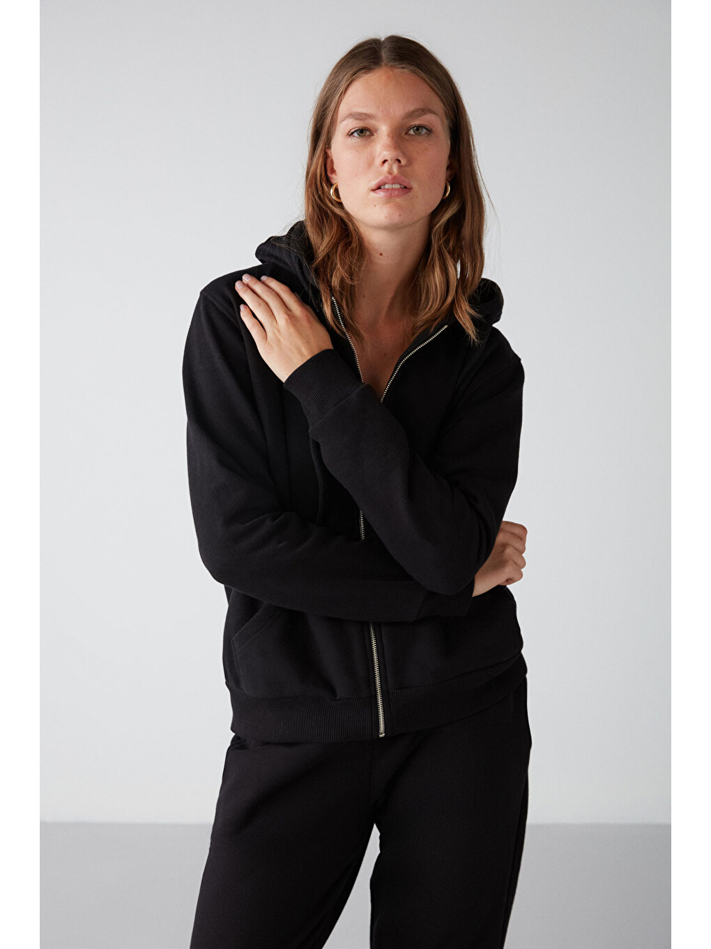 Carlota Kadın Içi Polarlı Organik Kumaşlı Metal Fermuarlı Kapüşonlu Yumuşacık Siyah Sweatshirt-3