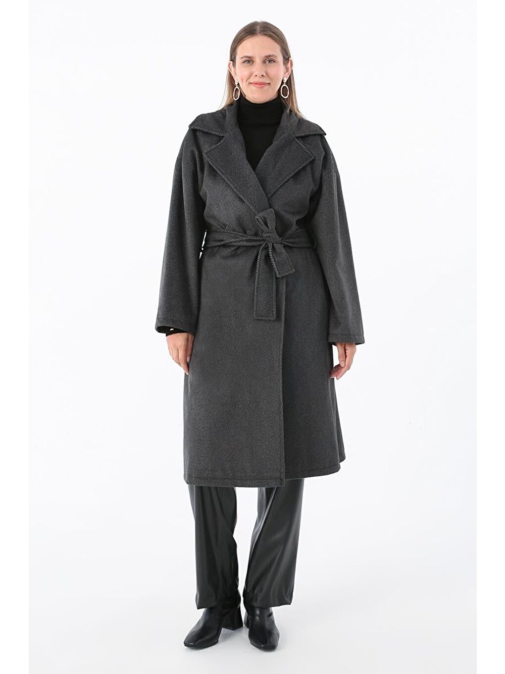 Siyah-Kruvaze Yaka Kuşaklı Kaşe Kaban-1