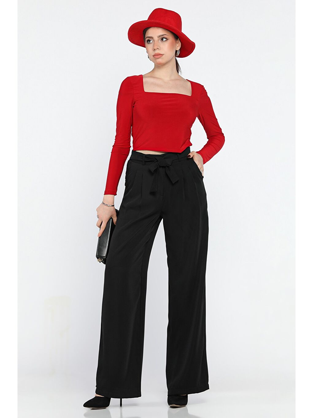 Siyah Kadın Yüksek Bel Pileli Kuşaklı Palazzo Pantolon