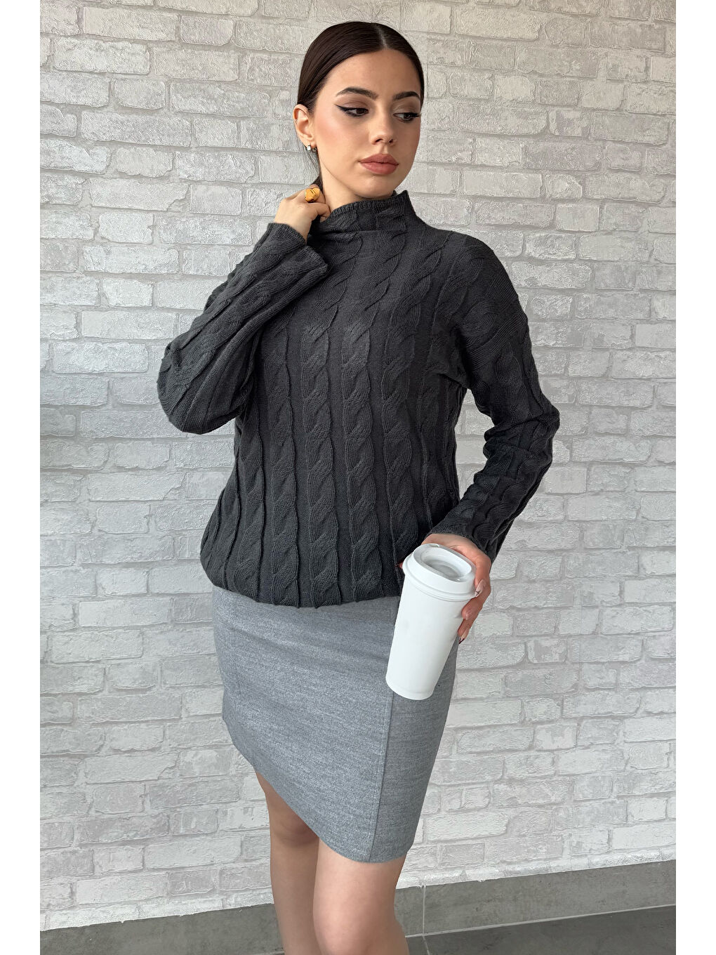 Antrasit Yarım Balıkçı Yaka Desenli Kadın Triko Kazak-1