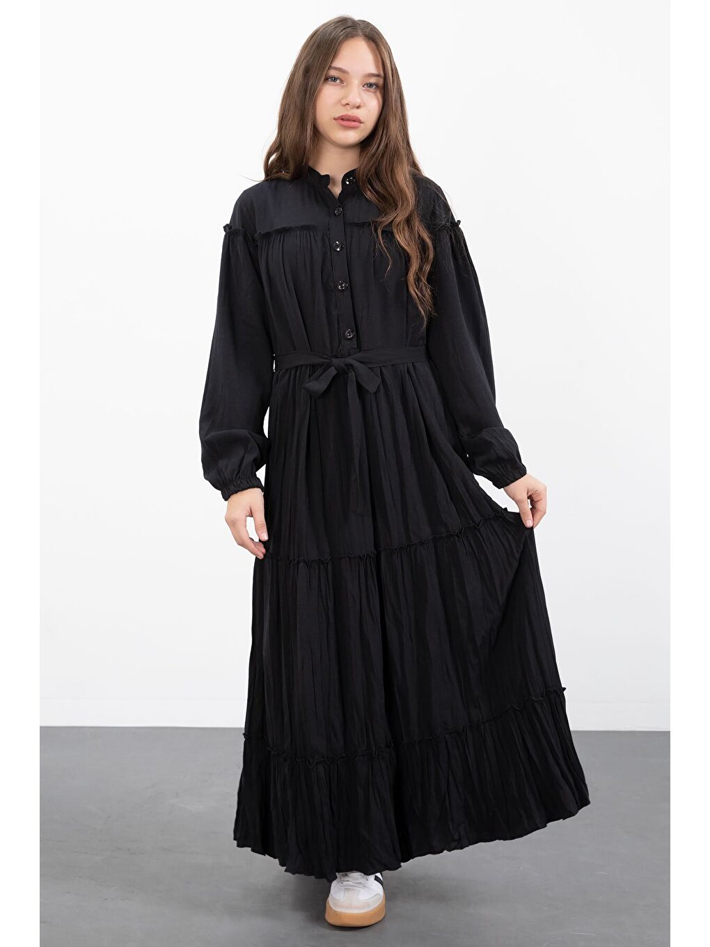 Siyah Kolları Büzgülü Kuşaklı Kız Çocuk Uzun Elbise 23398-3