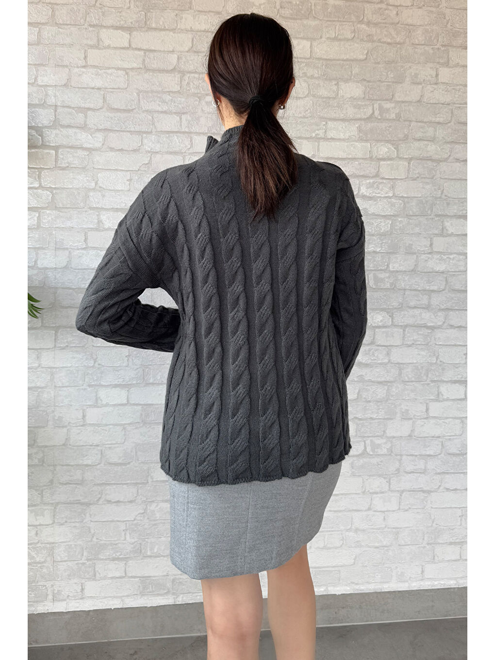 Antrasit Yarım Balıkçı Yaka Desenli Kadın Triko Kazak-3