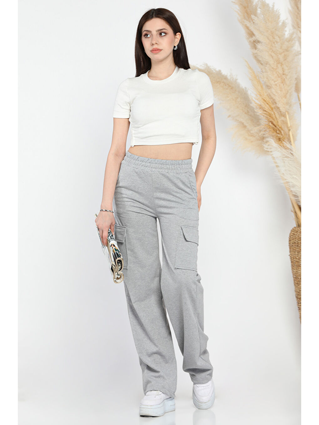Gri Kadın Bol Paça Kargo Cepli Eşofman Altı-2