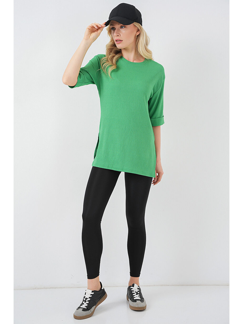 4332 Yanı Yırtmaçlı Örme Tişört - Yeşil-1