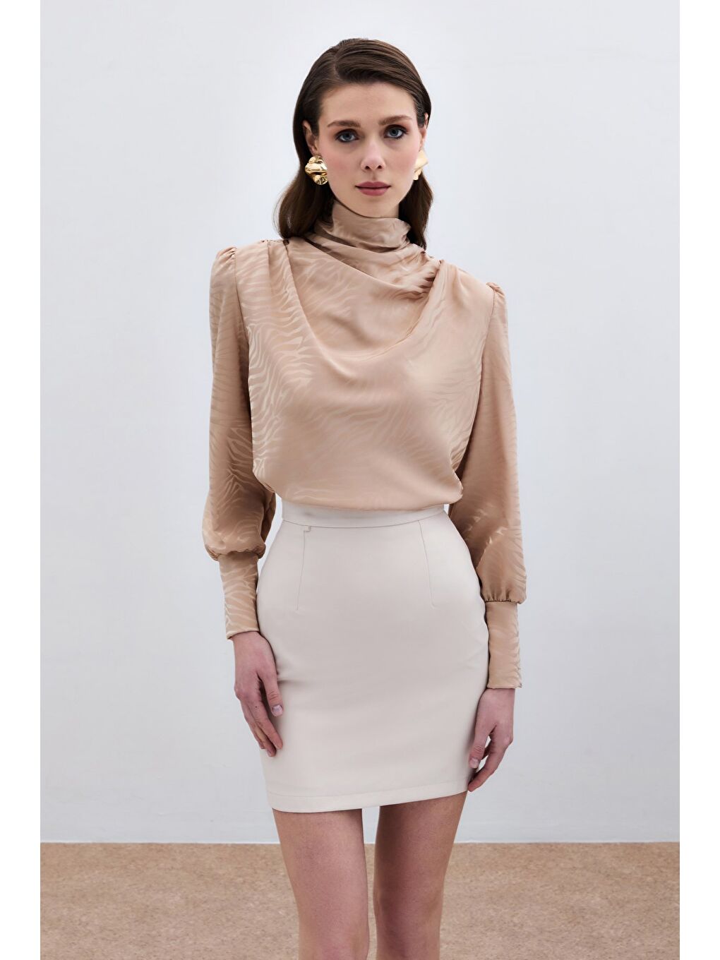 Kahverengi Drapeli Desenli Bluz - Camel