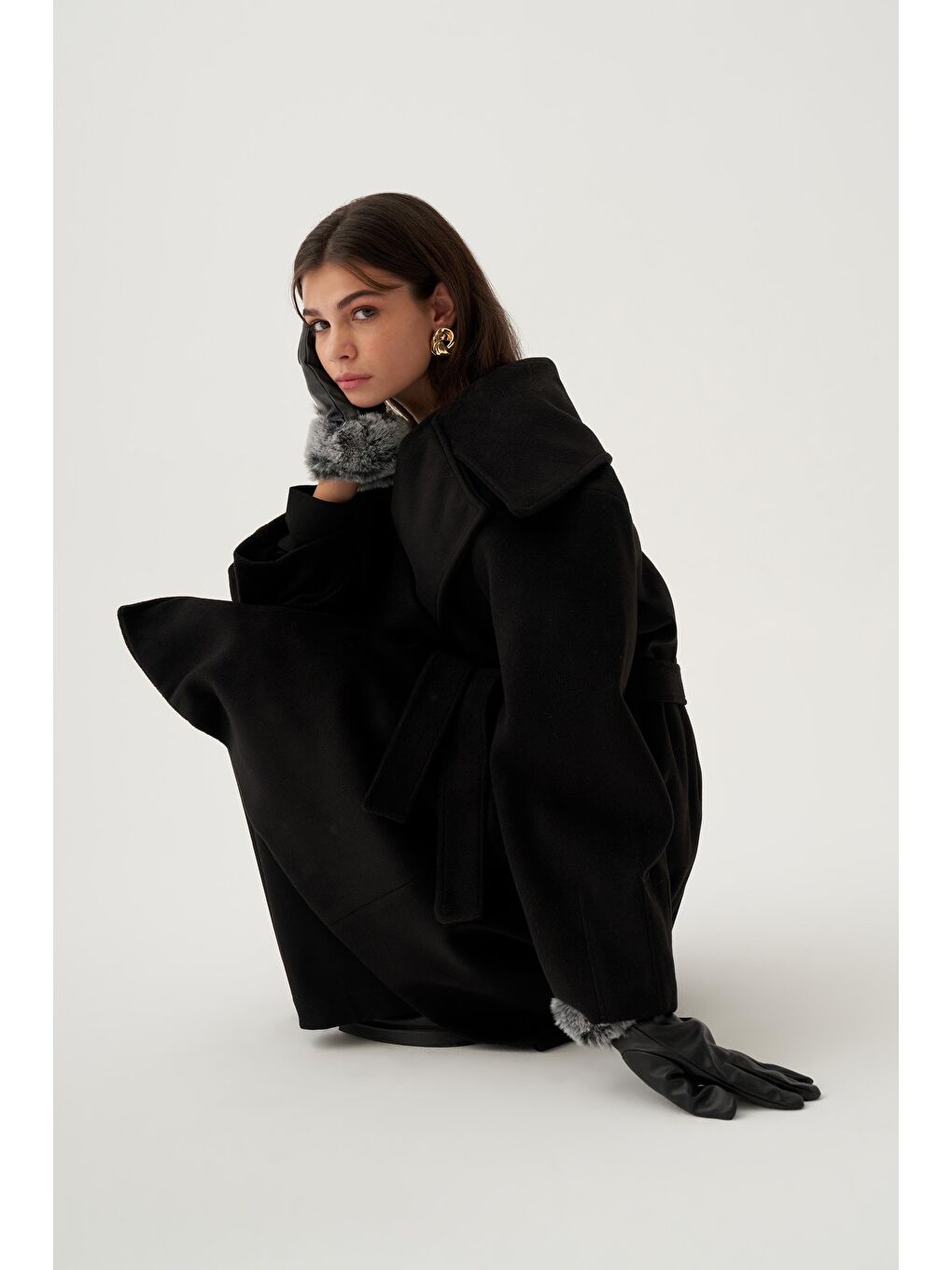 Siyah-Oversize Kuşaklı Kaşe Kaban-3