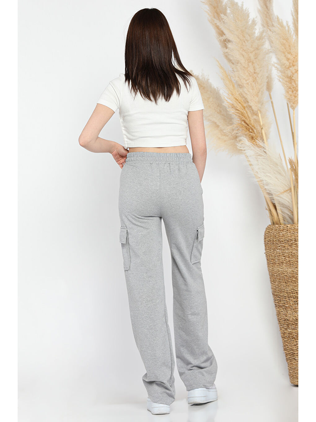 Gri Kadın Bol Paça Kargo Cepli Eşofman Altı-3