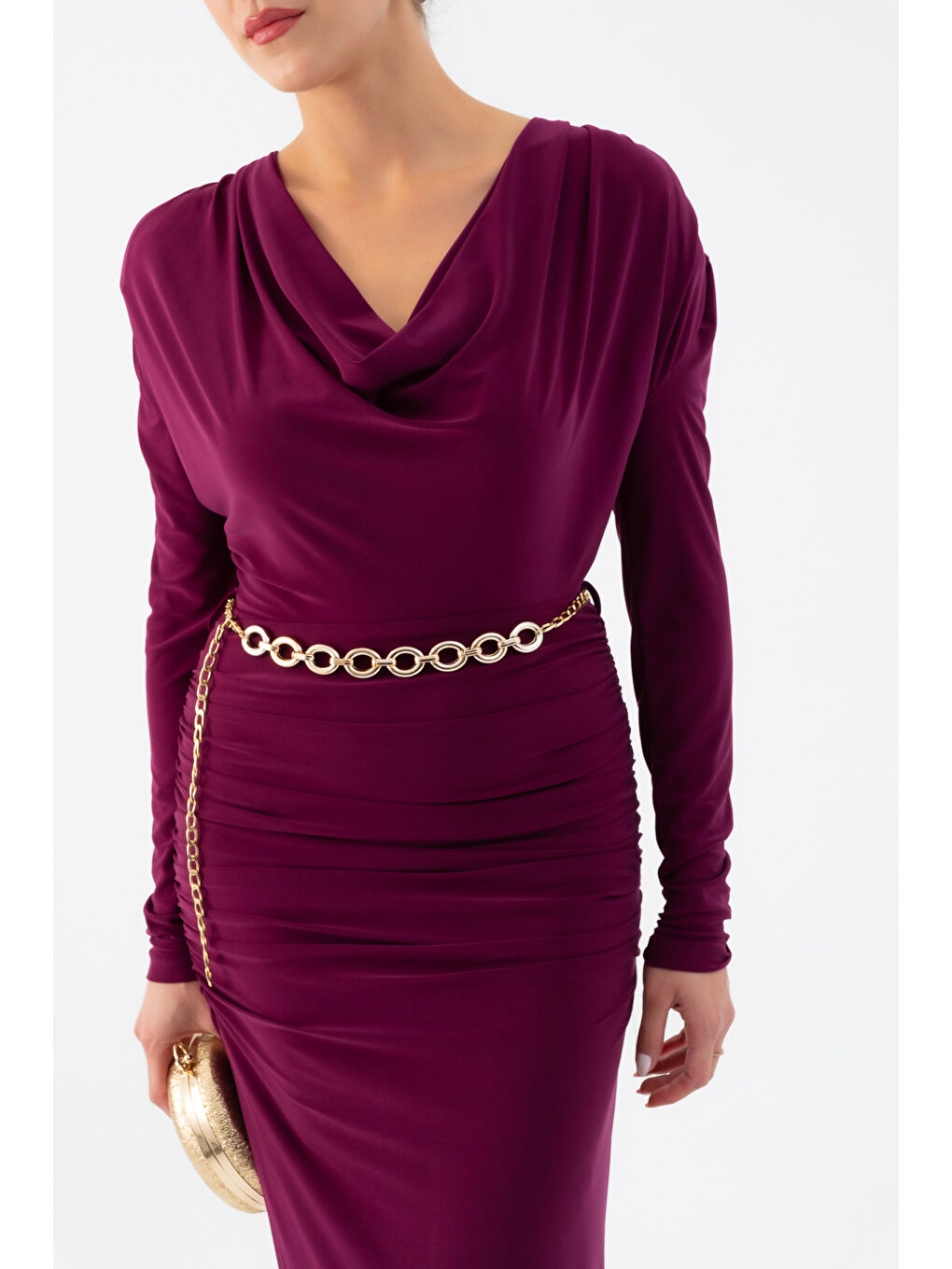Kadın Mürdüm Degaje Yaka Zincir Kemerli Maxi Elbise-3