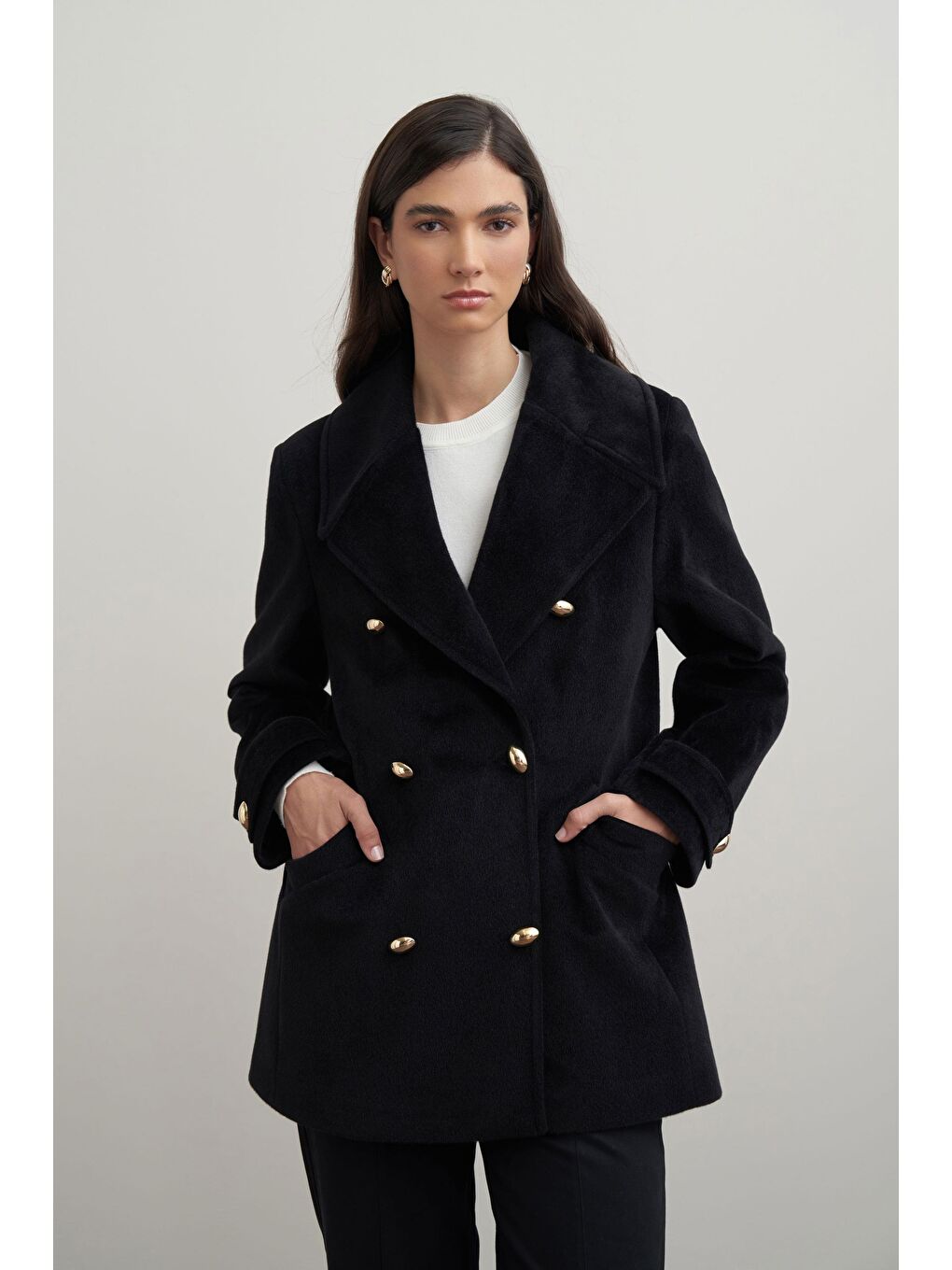 Siyah-Gold Dügmeli Kaşe Kaban-5