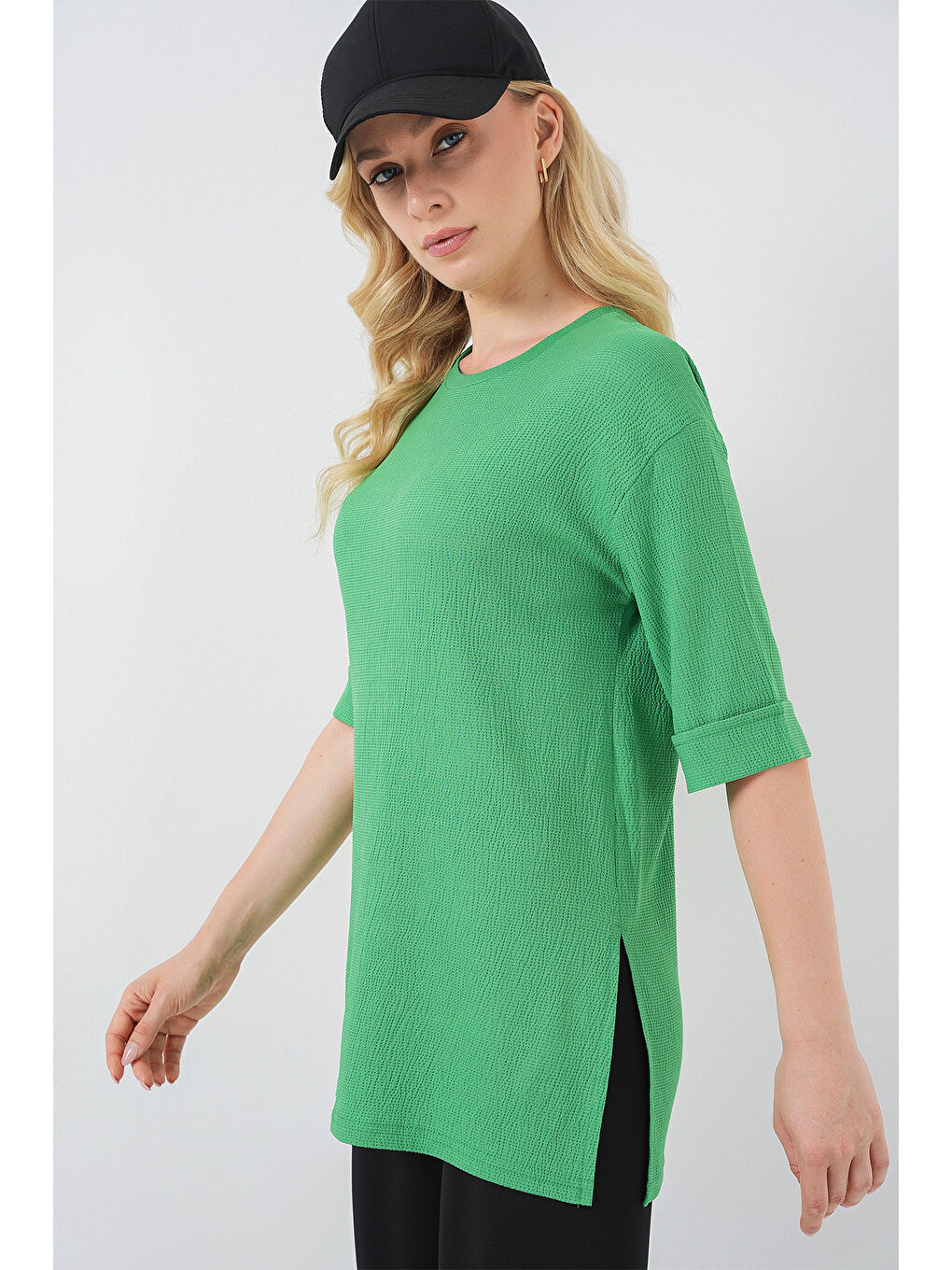 4332 Yanı Yırtmaçlı Örme Tişört - Yeşil-2