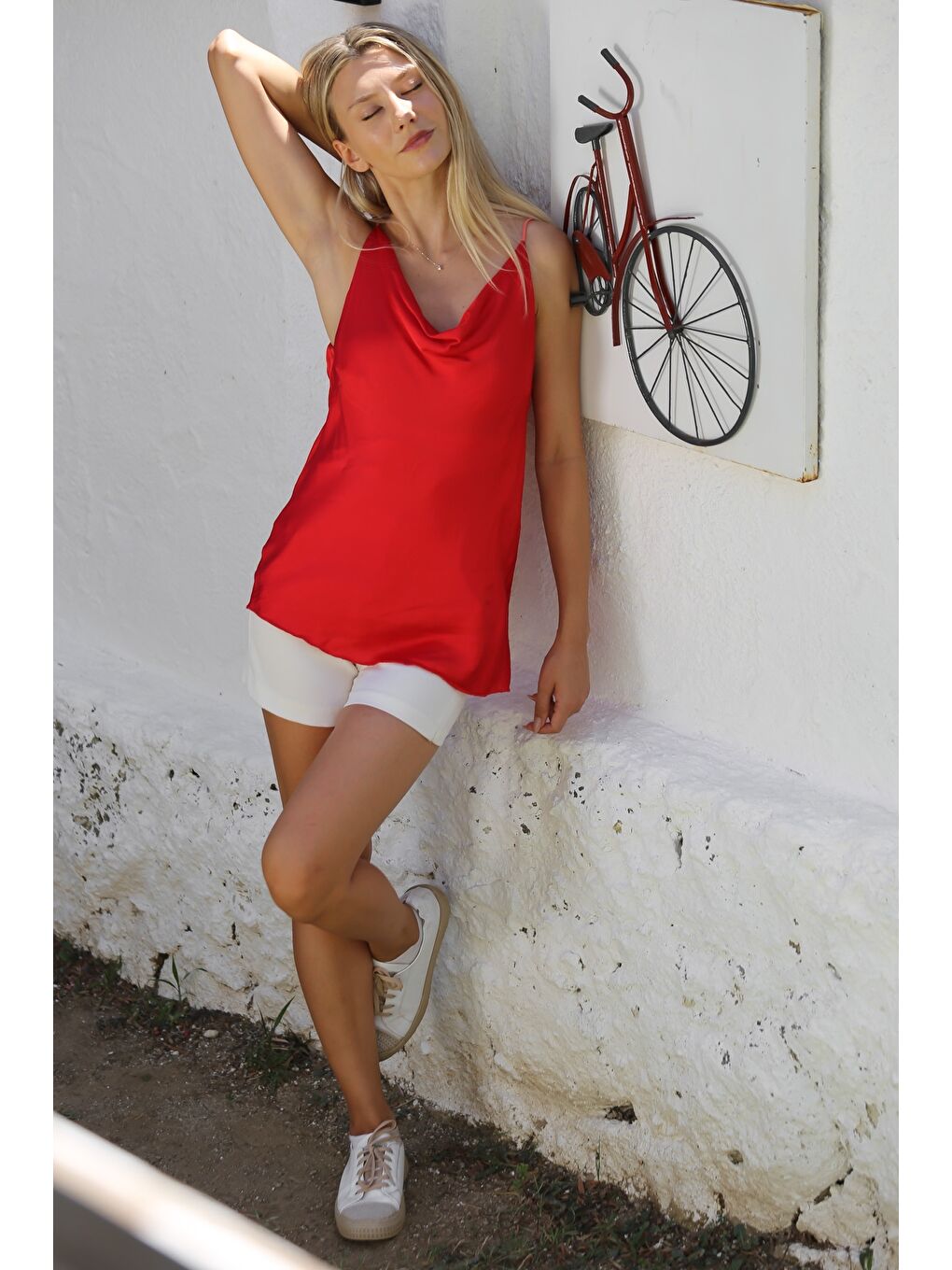 İtalyan Kırmızı V Yaka Askılı Yarım Astarlı Yırtmaçlı Dokuma Basic Casual Bluz-6