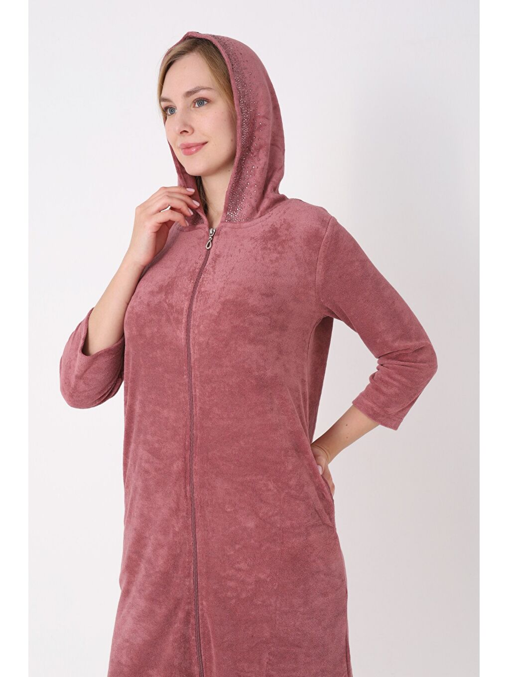 Kahverengi Kapüşonlu Fermuarlı Cepli Taşlı Truvakar Kollu Pamuklu Havlu Elbise-4