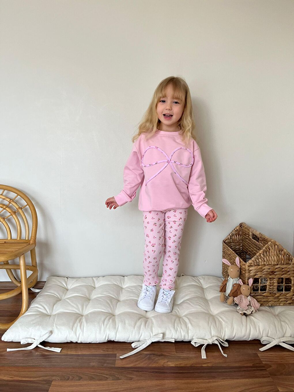 Pembe Kız Çocuk Fiyonk Detay İki İplik Desenli Alt Takım