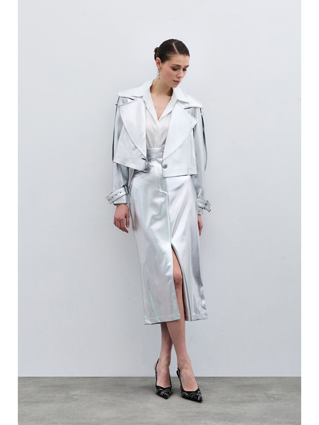 Gri Yırtmaçlı Parlak Kalem Etek - Gümüş-2