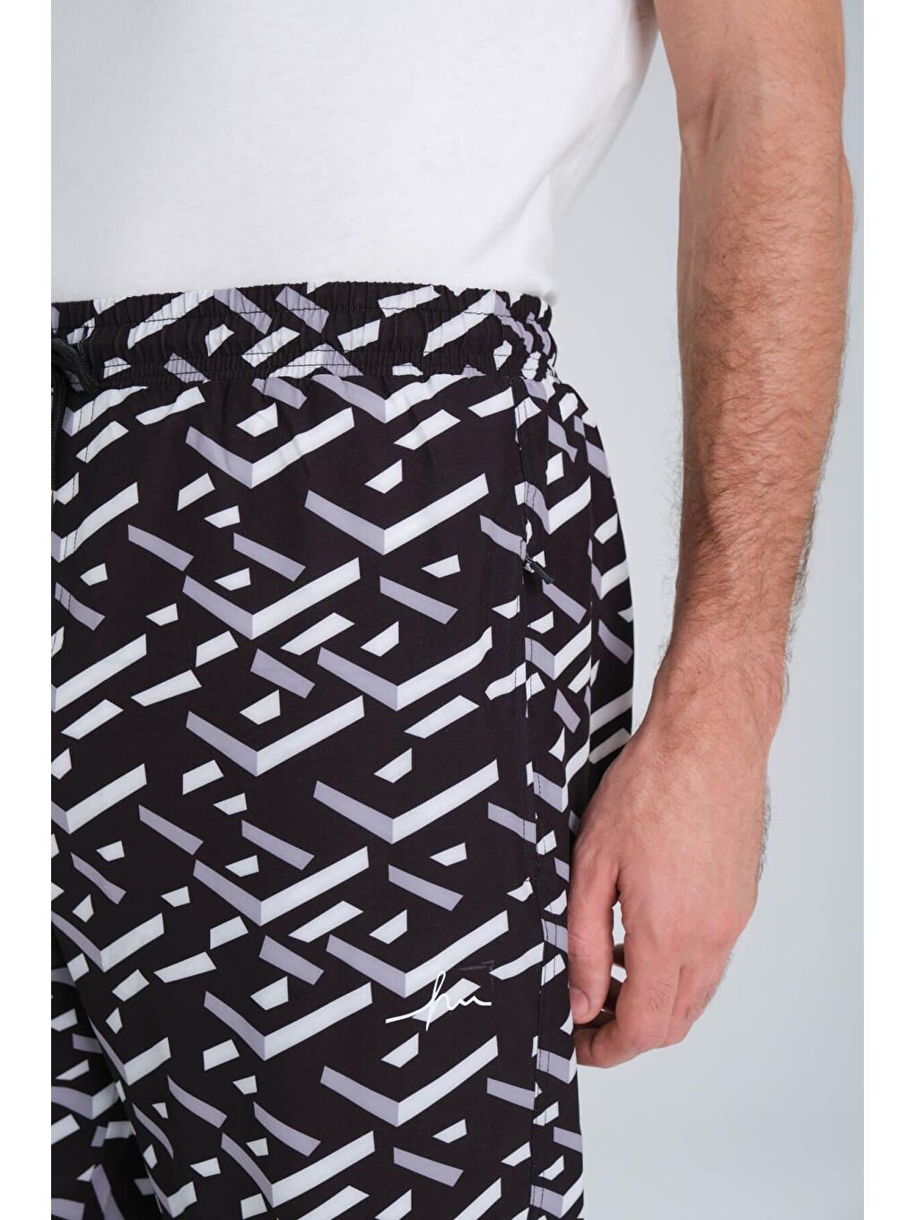 Desenli Siyah Uzun Erkek Havuz Ve Deniz Şortu 2417-4