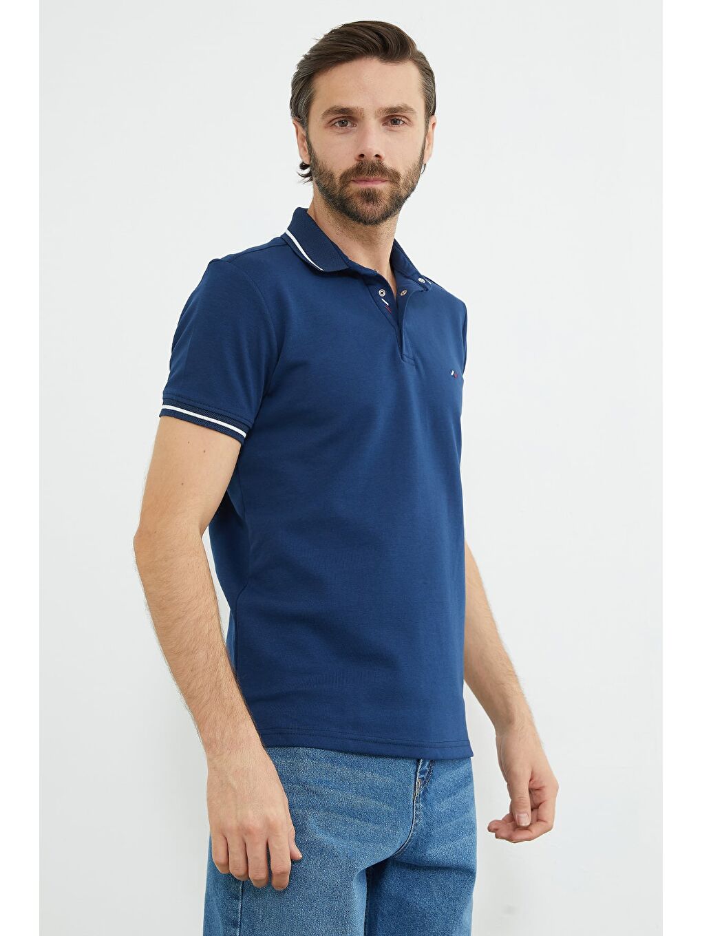 Lacivert Nakışlı Yarım Çıtçıtlı Polo Yaka Tişört-2
