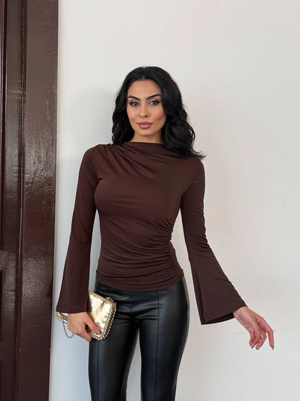 Kadın Kahverengi Drape Detaylı İspanyol Kol Sany Bluz HZL25W-FRY123431