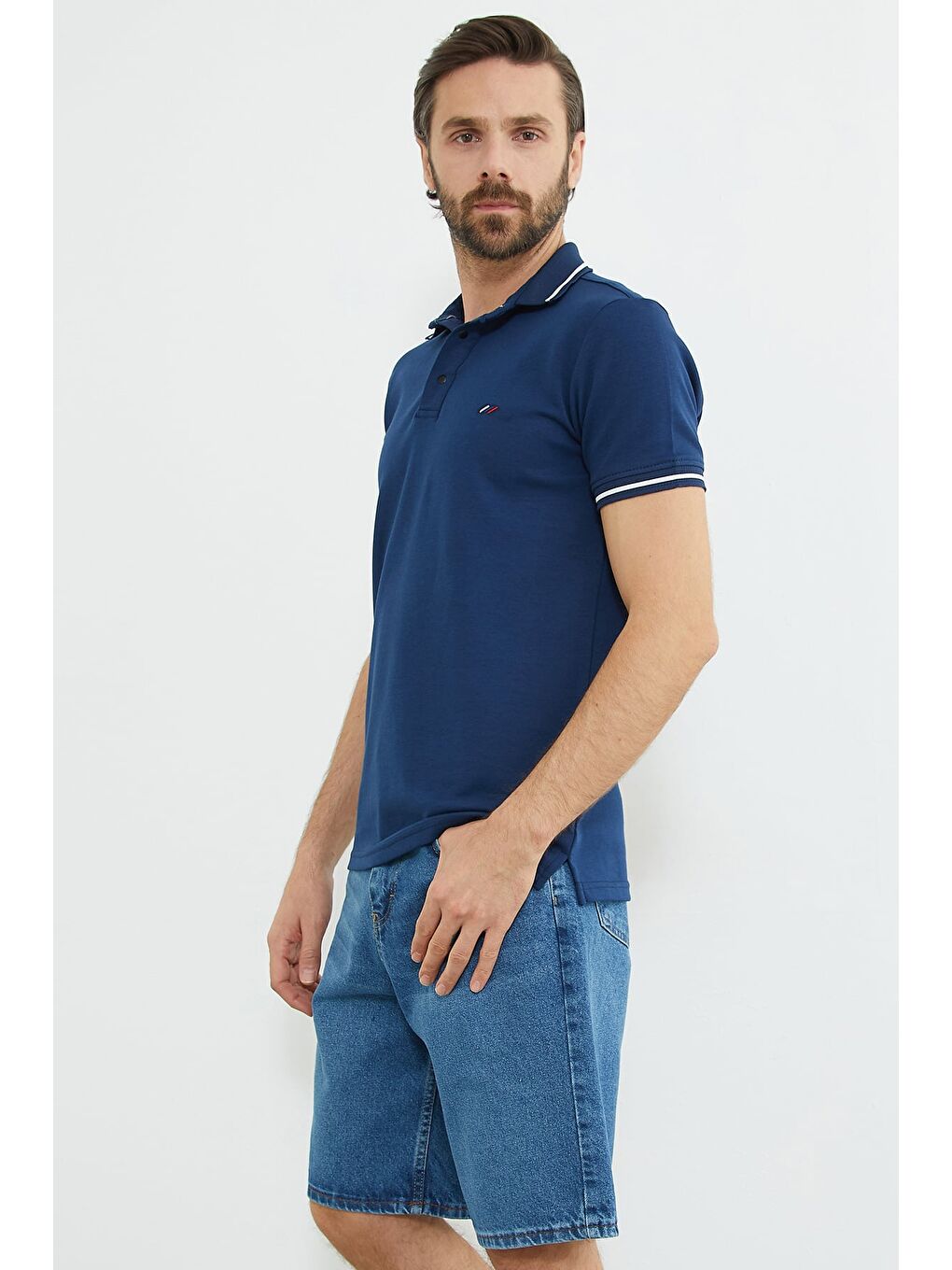 Lacivert Nakışlı Yarım Çıtçıtlı Polo Yaka Tişört-4
